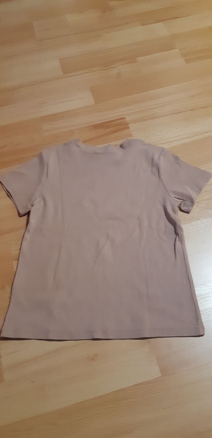 Tee-shirt H&M taille 8-10 ans - photo numéro 4