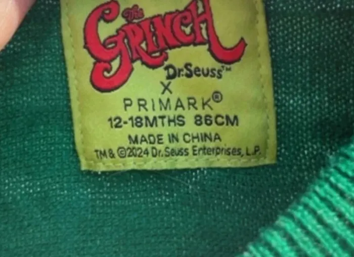 Pull Primark Grinch – 12-18 mois – Très bon état - photo numéro 6