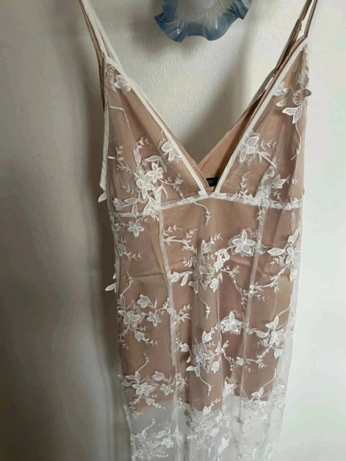 Robe de soirée en dentelle blanche - photo numéro 4