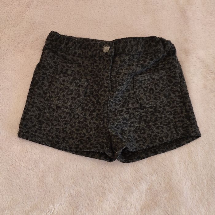 Short tape à l'oeil 18 mois