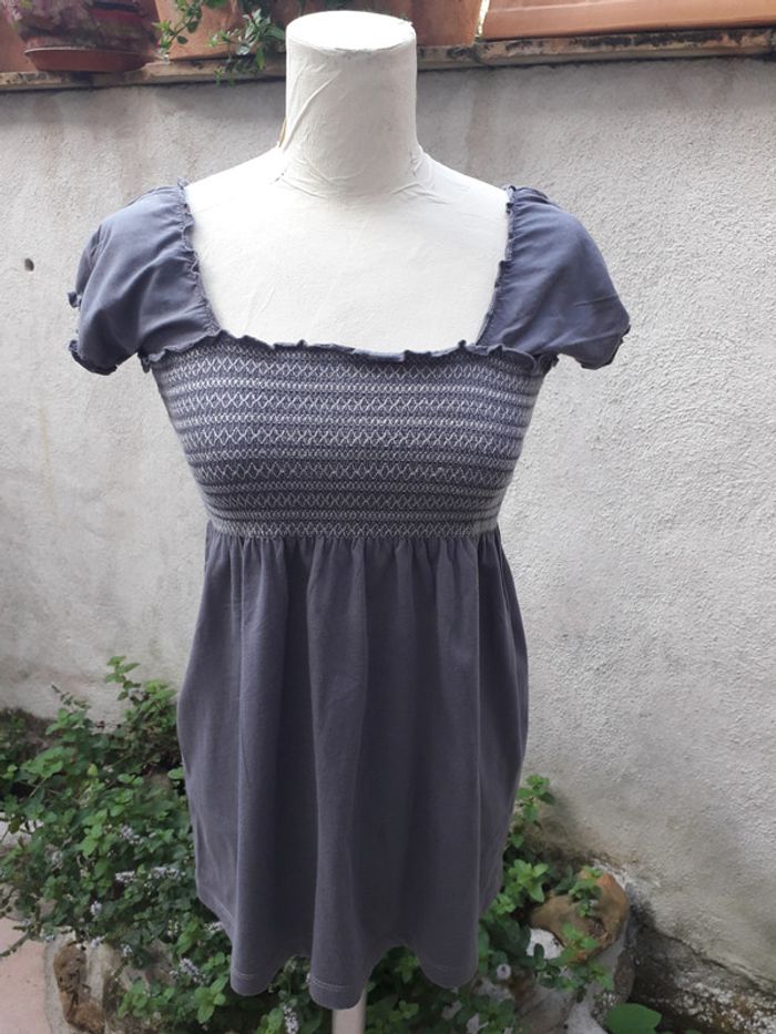 Tunique smocks brodés sur la poitrine