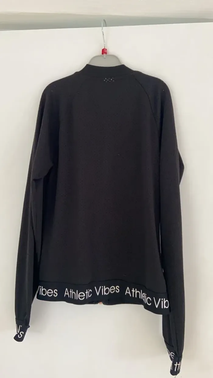 Veste sport - photo numéro 2