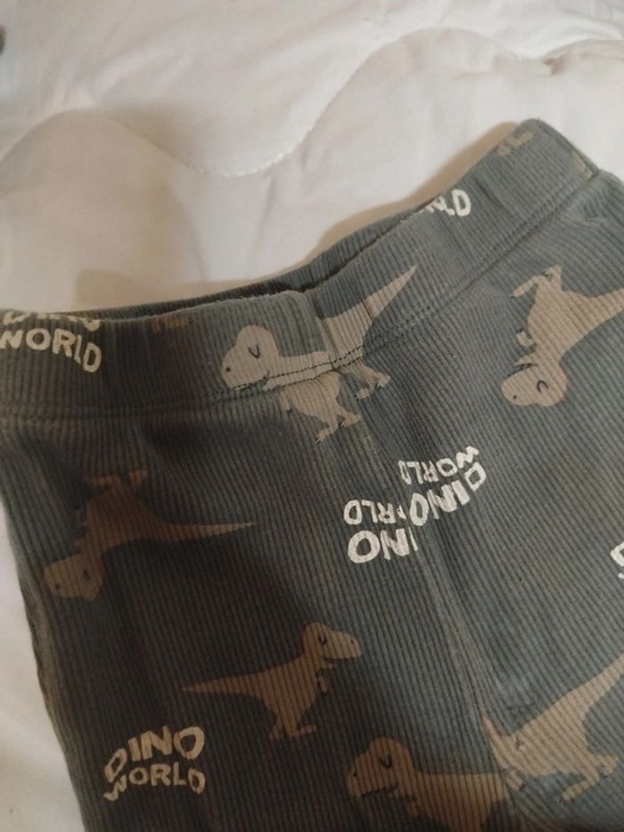 Ensemble pyjama bébé "Dino World" KIABI 12 mois (80 cm / 10 kg) - photo numéro 3
