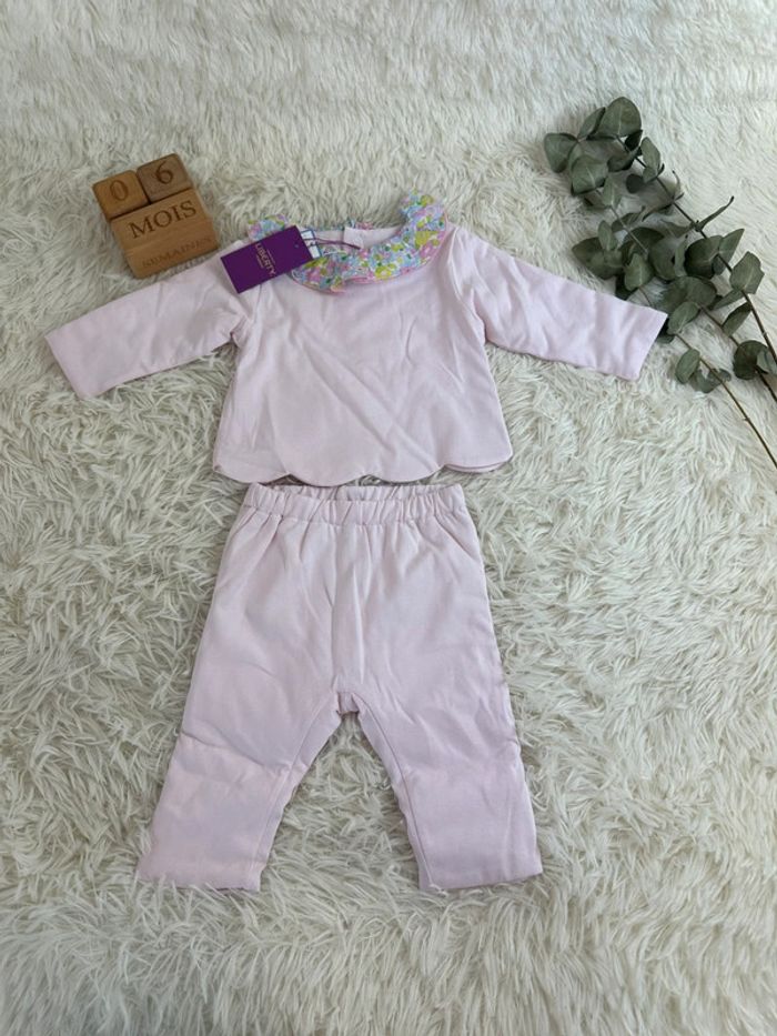 Ensemble molleton rose poudré et liberty taille 6 mois Jacadi
