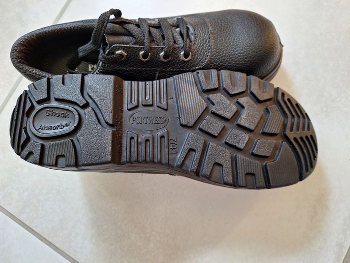 CHAUSSURES DE SECURITE PORTWEST - SHOCK ABSORBER / POINT.41 - photo numéro 3