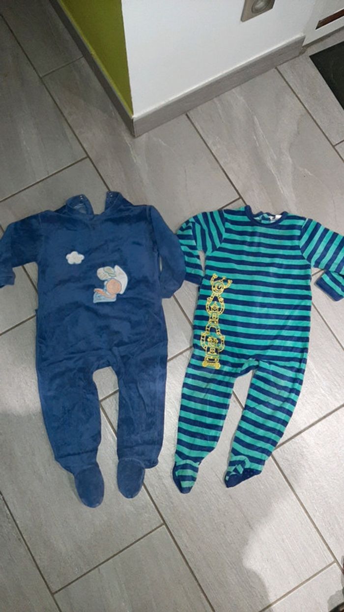 Lot pyjamas velours - photo numéro 2