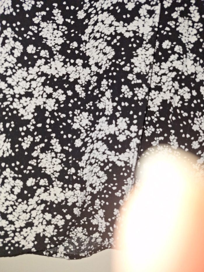 Blouse noire et blanche M - photo numéro 3