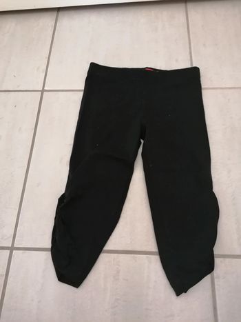 Legging court noir porté une fois