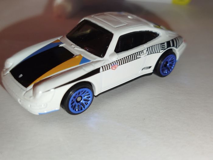 Hot Wheels '96 Porsche Carrera 2024 - photo numéro 4