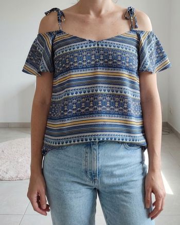 Haut Kiabi épaules dénudées style bohème 