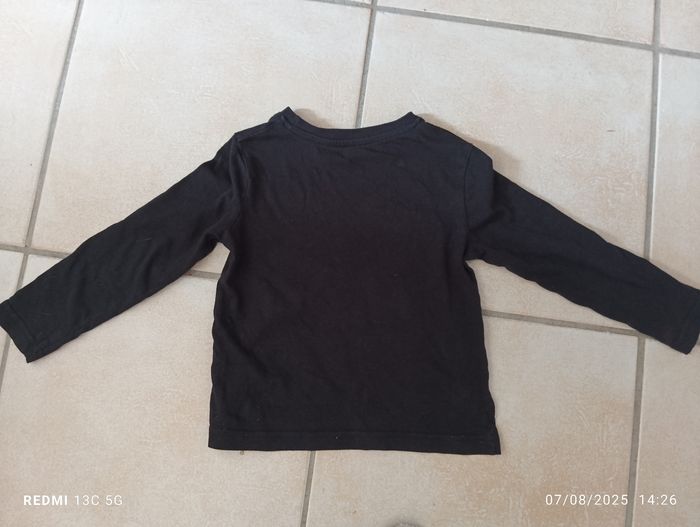T-shirt dinosaure taille 3 ans - photo numéro 2