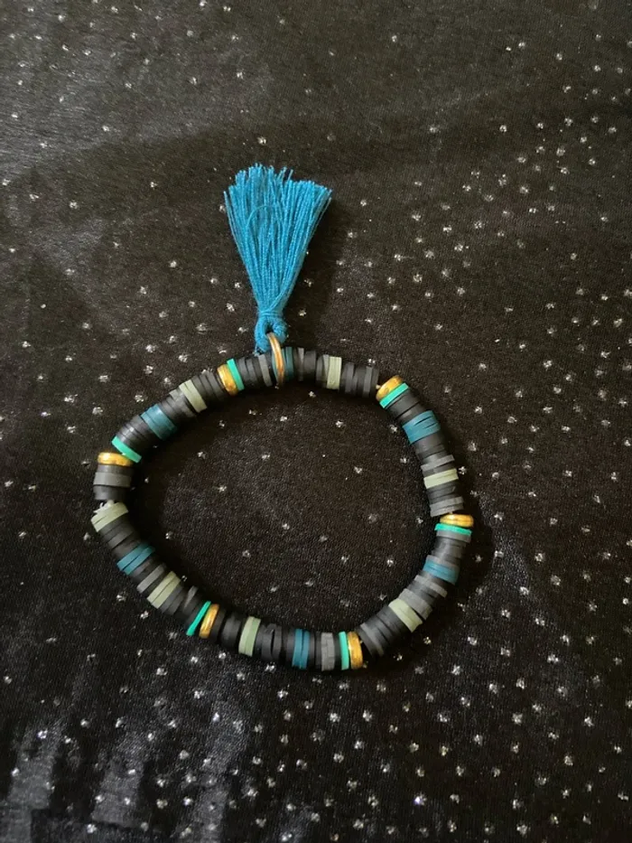 Bracelet heishi noir breloque - photo numéro 2
