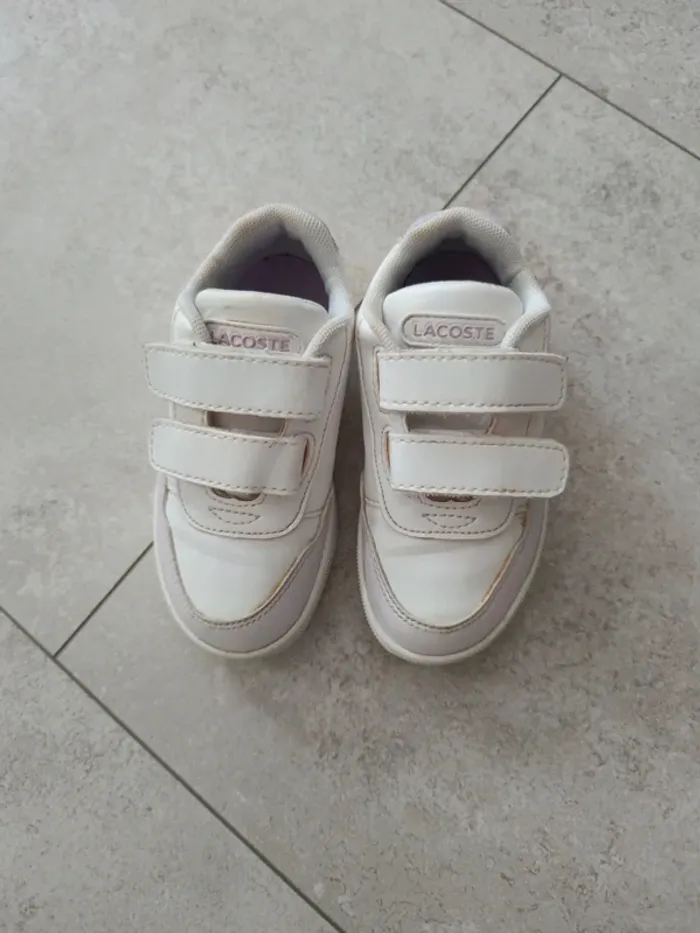 Basket Lacoste fille t22 - photo numéro 2
