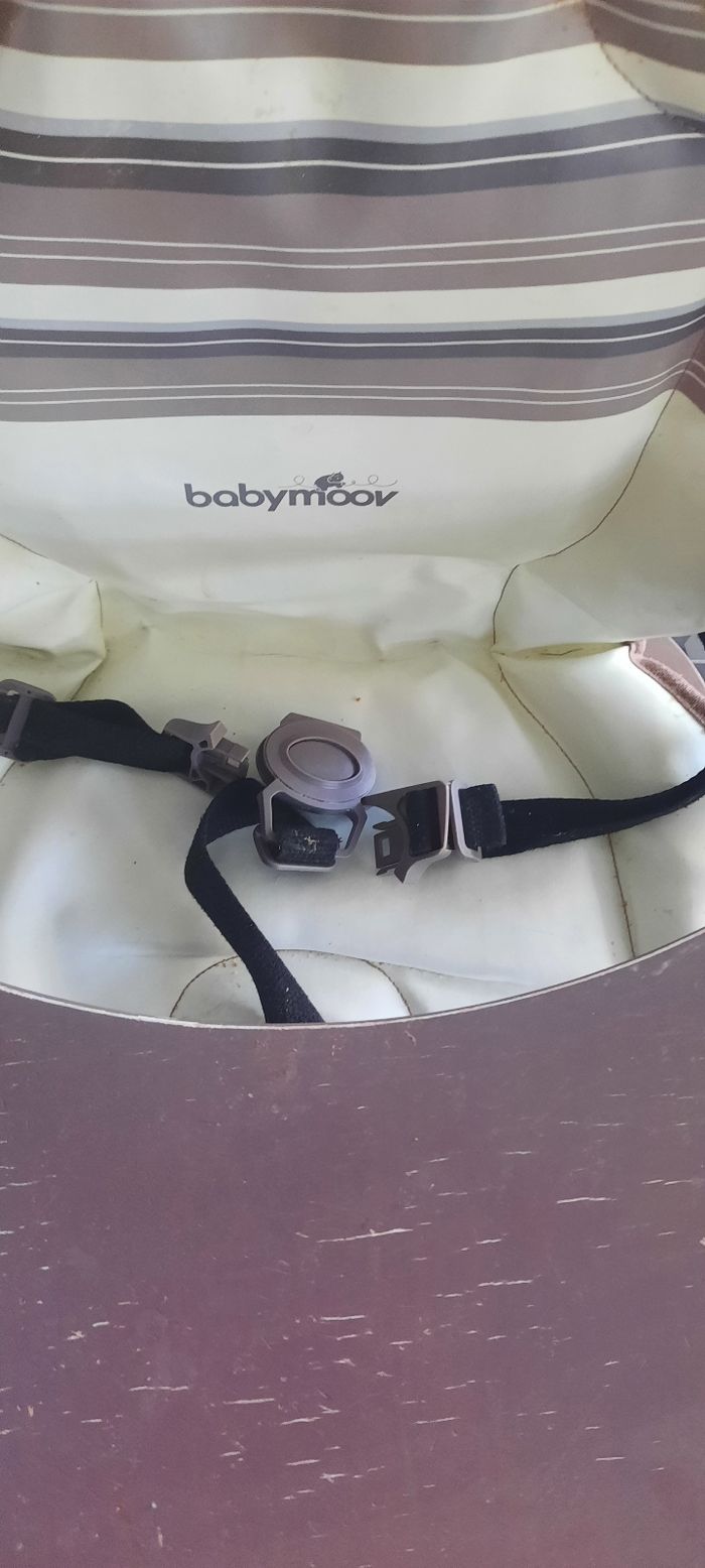 Chaise haute - photo numéro 2