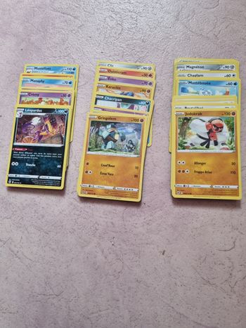 Lot cartes pokemon