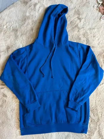 Sweat bleu