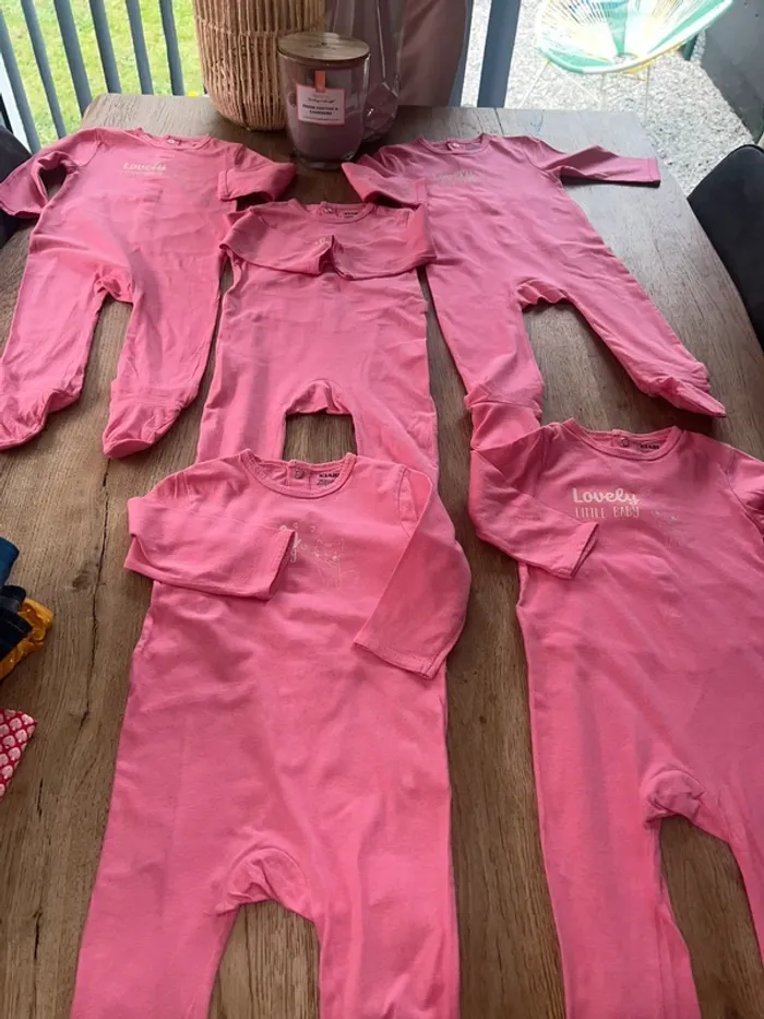 Lot bébé fille 12 mois 🍭 - photo numéro 2