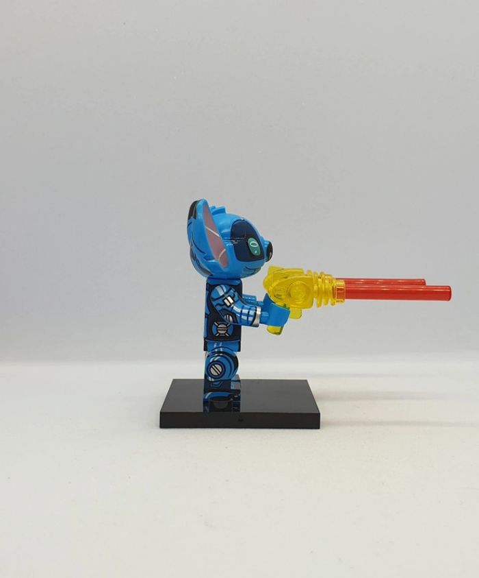 👽 Figurine Disney Lilo et Stitch - Stitch - (Style Lego) 👽 - photo numéro 4