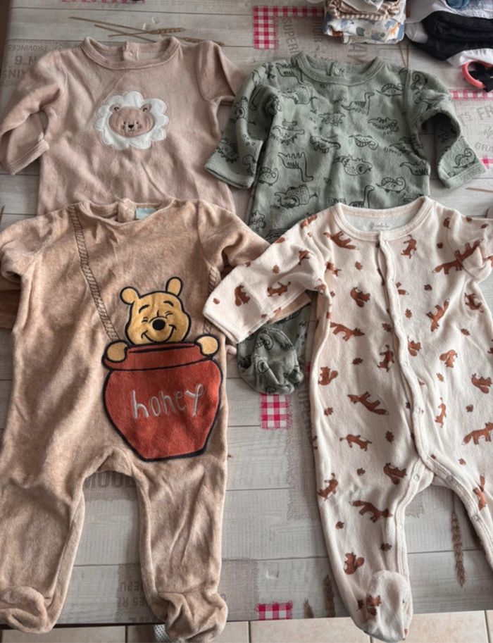 Lot vêtements garçon 6 mois - photo numéro 4