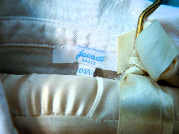 Chemise blanche Garçon Jacadi 4 ans TBE ecusson ceremonie - photo numéro 2
