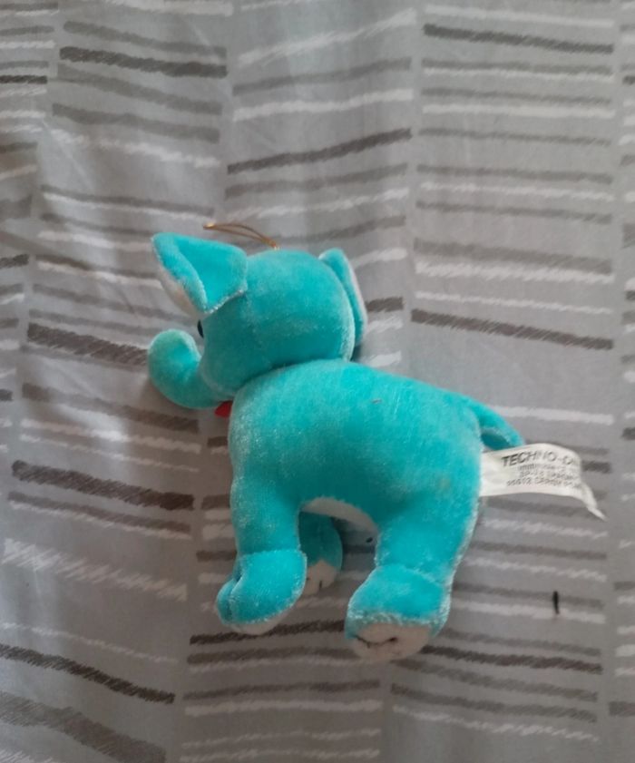 Peluche Éléphant bleu - photo numéro 3