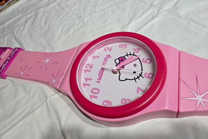 Montre Mural Hello Kitty - photo numéro 3