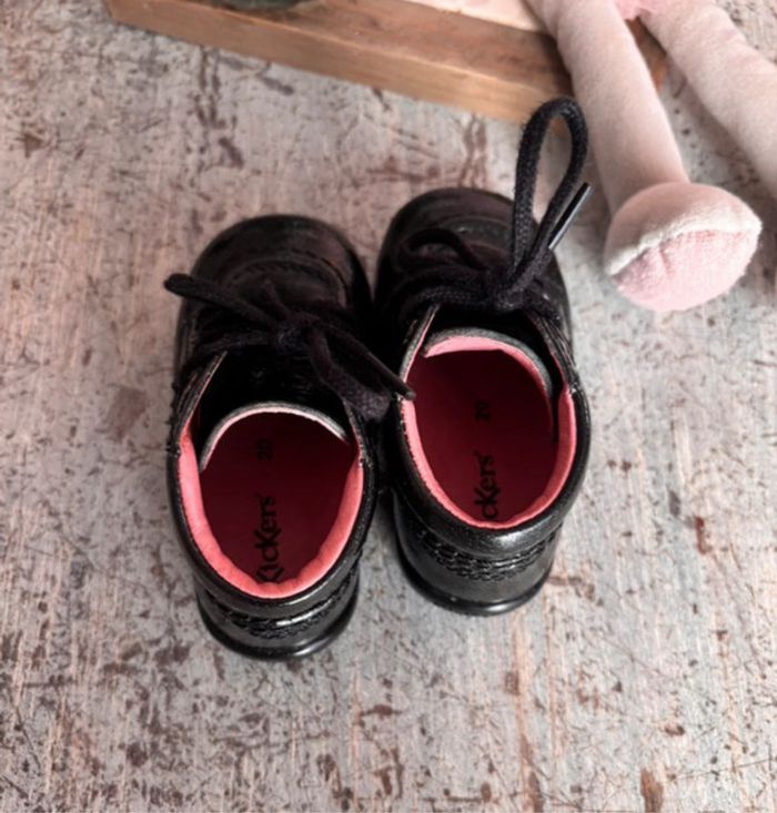 Chaussures Kickers taille 20 noire - photo numéro 2