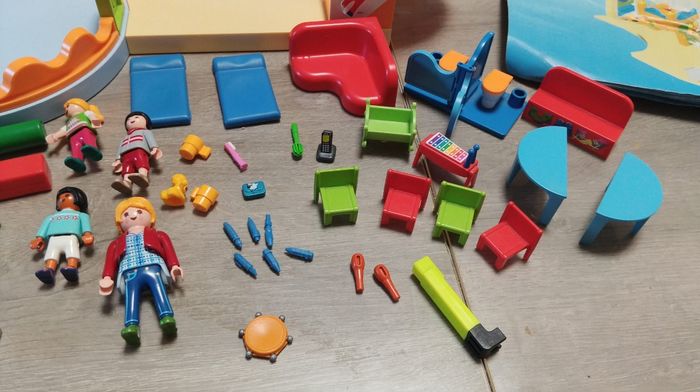 Playmobil école + espace crèche - photo numéro 9