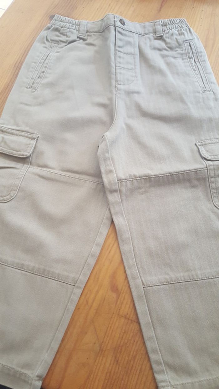 Pantalon beige taille 3 ans
