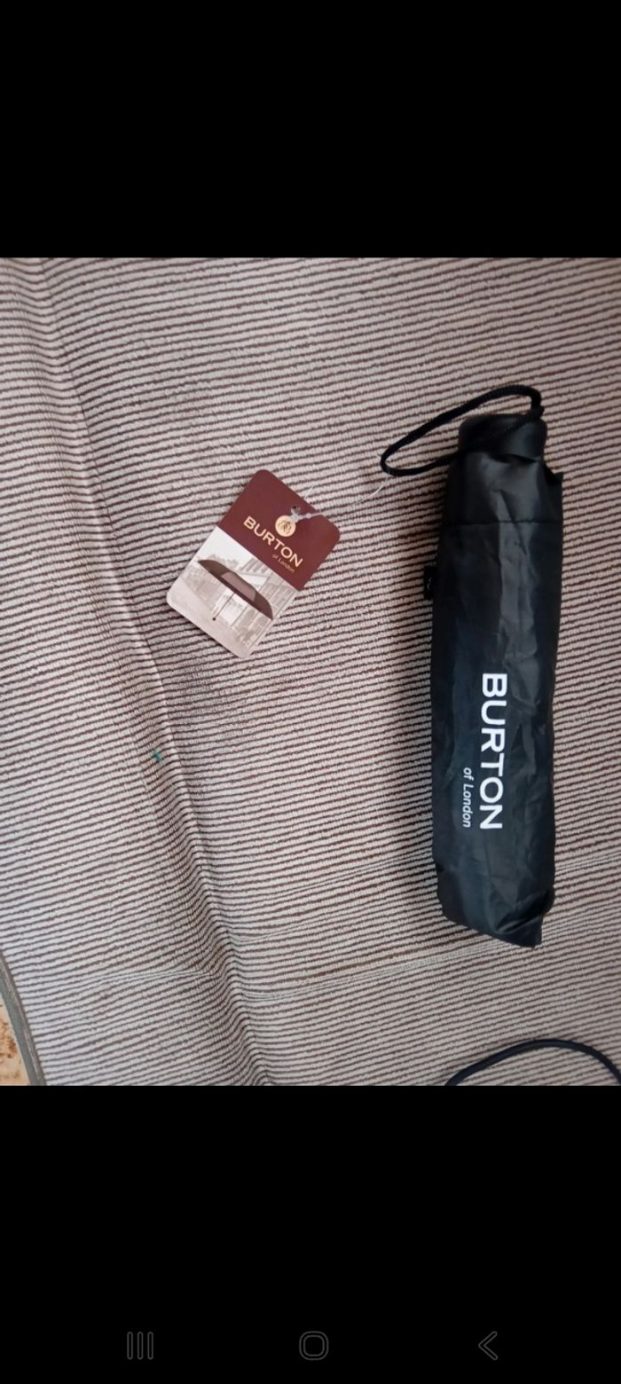 Parapluie Burton  véritable  étiquetter neuf - photo numéro 3