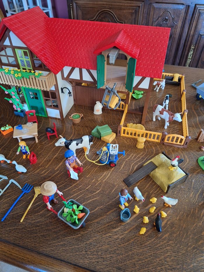 Playmobil ferme 6120 + tracteur 6131 + verger OFFERT - photo numéro 3