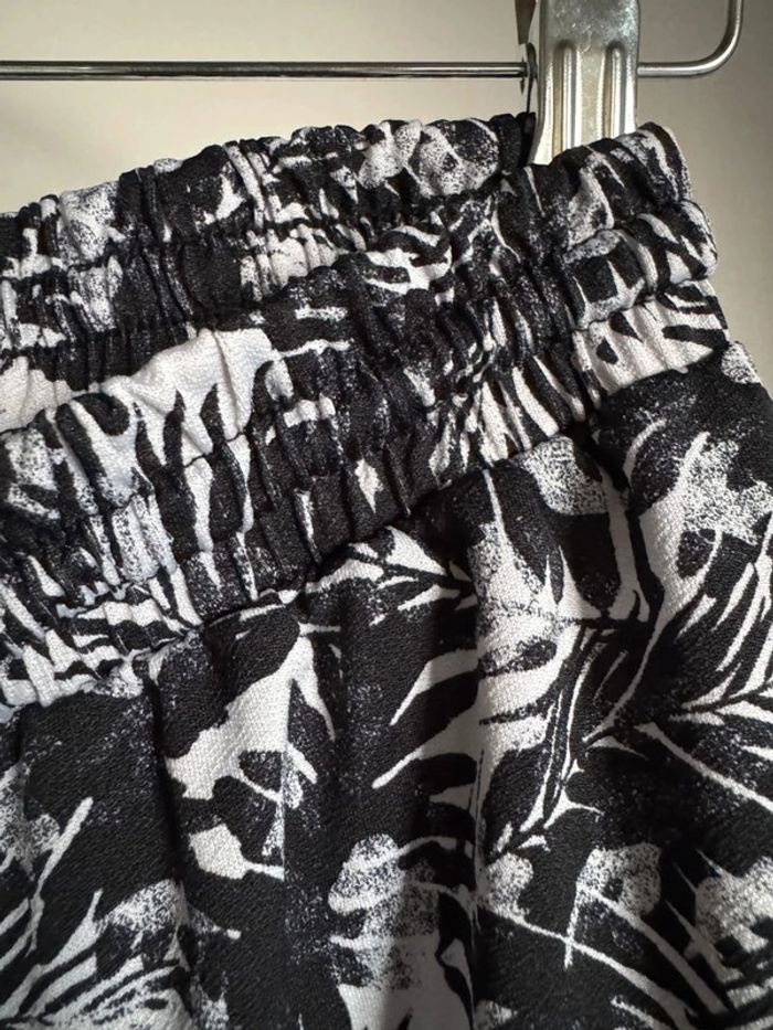 Short noir à imprimé feuillage blanc L - photo numéro 4