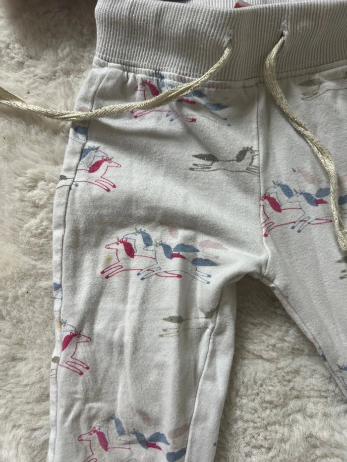 Bebe, fille - photo numéro 2