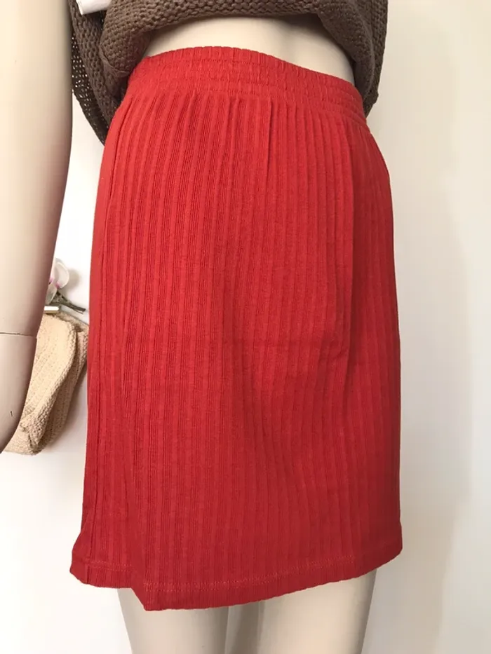 Petite jupe couleur rouille brique - photo numéro 3