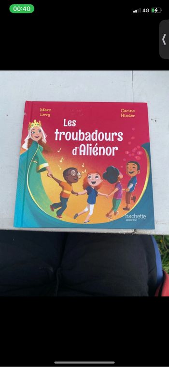 Livre les troubadours d’aliénor