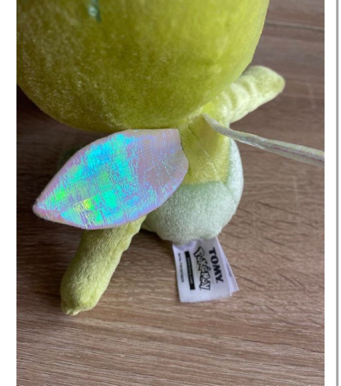 Peluche Pokemon célebi - photo numéro 2