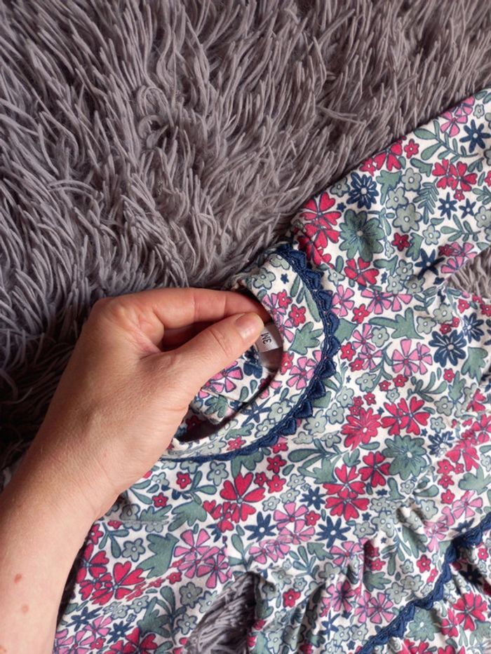 Robe manches longues fleurie 3 mois - photo numéro 2