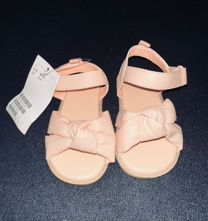 Sandale Neuf jamais portée avec étiquette - H&M 18/19EUR - photo numéro 2