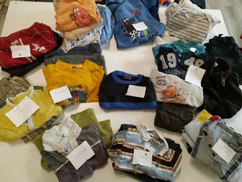 Gros lot de 25 vêtements garçon hiver taille 2 ans
