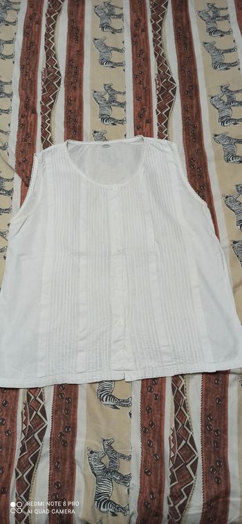 Débardeur blanc t. 46/48