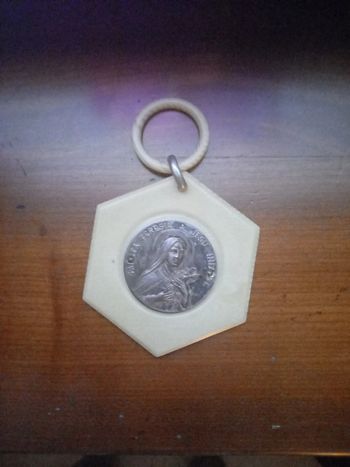 Pendentif religieux vintage rare