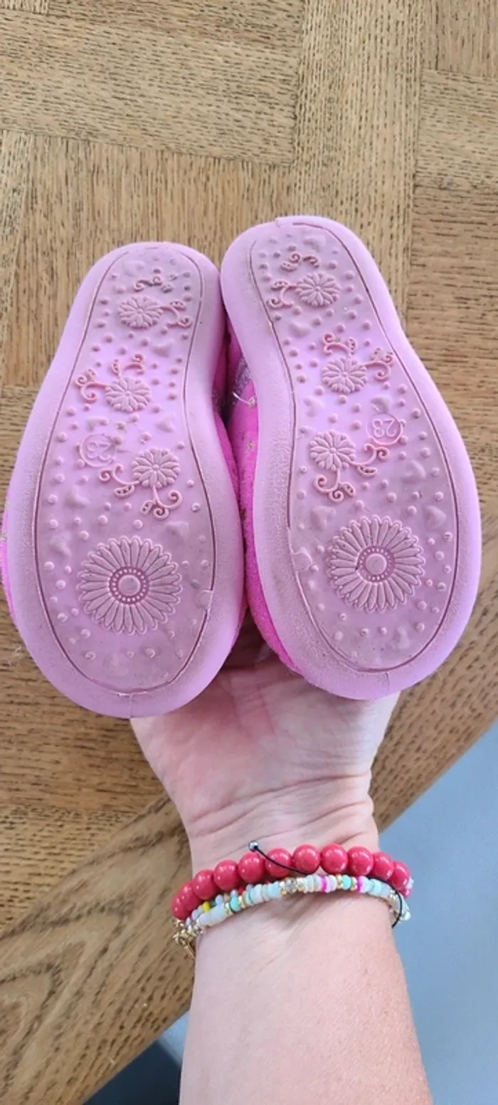 Chaussons fille taille 23 Flamand Rose - photo numéro 3