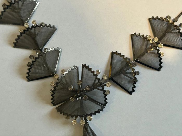 Joli collier noir neuf - photo numéro 3