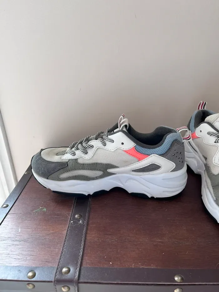 Baskets Fila 36 - photo numéro 5