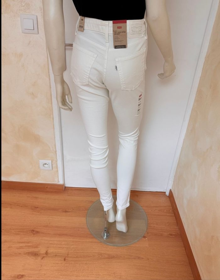 Jean Levi’s 721 High-Rise Skinny – Taille 27/32 – blanc crème – Neuf avec étiquette - photo numéro 5