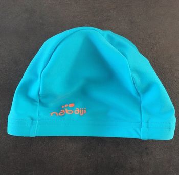 Bonnet de bain bébé bleu Décathlon