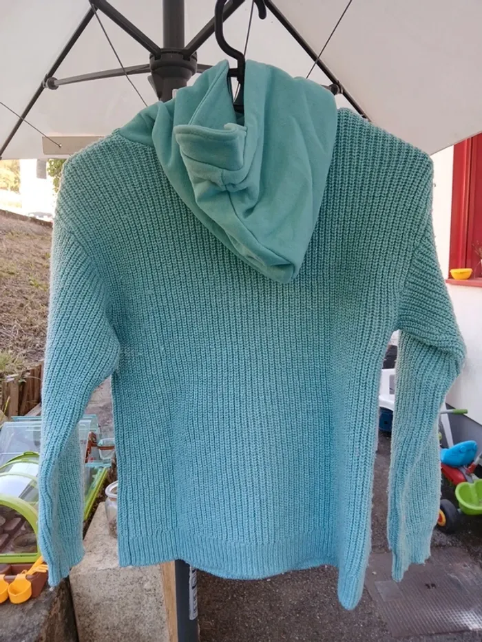 Lot pull a capuche jumeaux - photo numéro 7