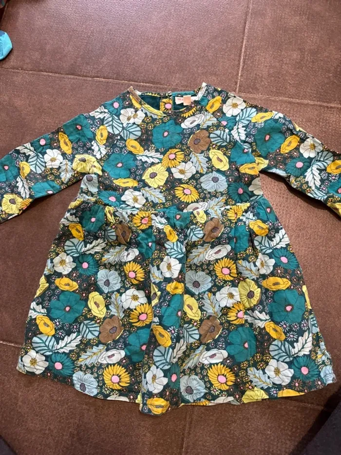 Robe fille du pareil au même