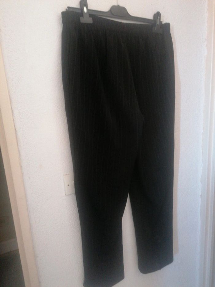 Pantalon taille 4 - photo numéro 2
