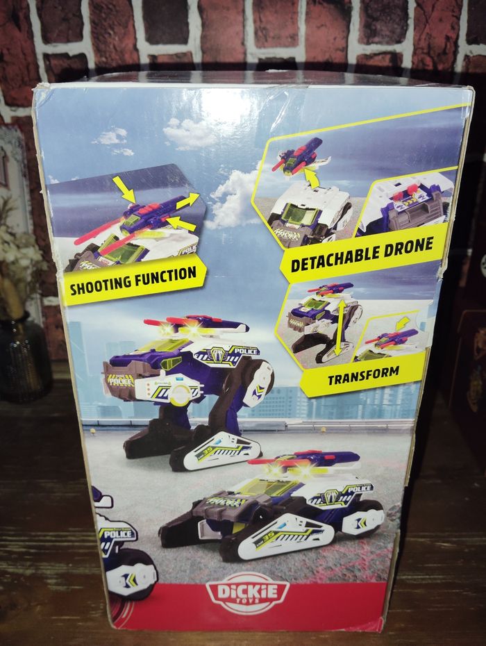 Gros robot véhicule police - photo numéro 3